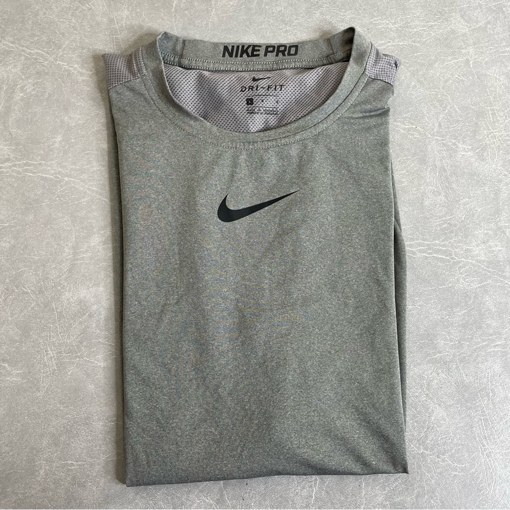 Nike Pro Men's Sleeveless Gray Dri-Fit Tee